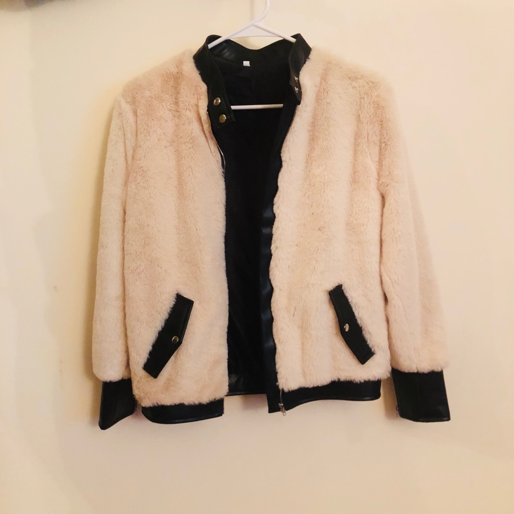 White fur faux leather jacket